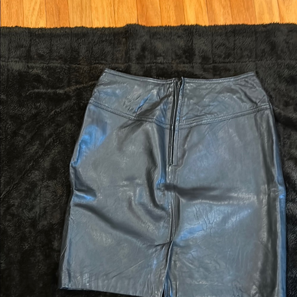 Black Leather Skirt. Size 10 In Great Condition.